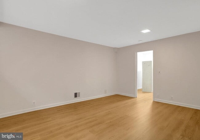 Building Photo - 4326 36th St S