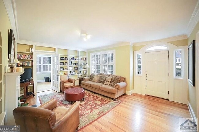 Building Photo - 482 Highland Ave