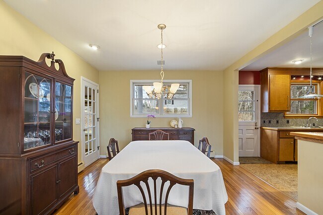 Building Photo - 71 Bemis Rd