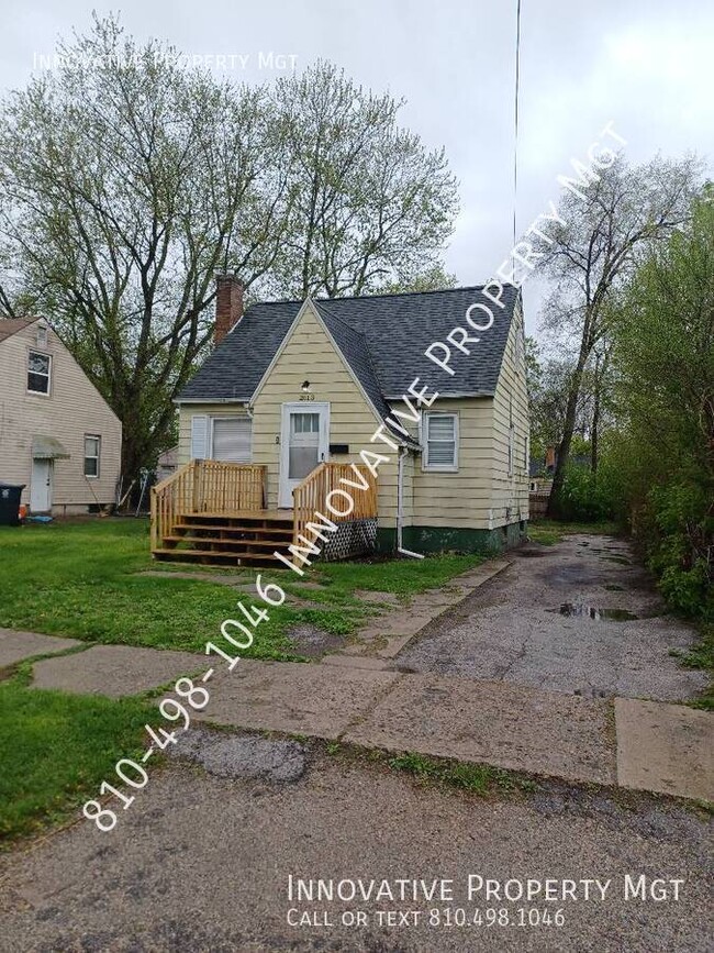 Primary Photo - 2613 Wisner St