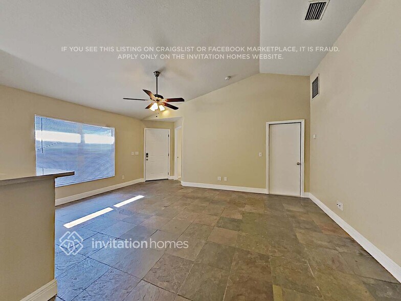 Building Photo - 10517 Lakeside Vista Dr