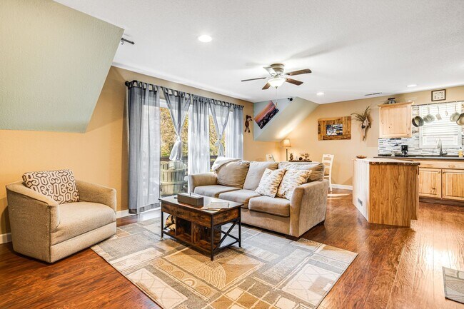 Primary Photo - Cozy & Fully-Furnished West Asheville 2-Bedroom (Utilities Included)