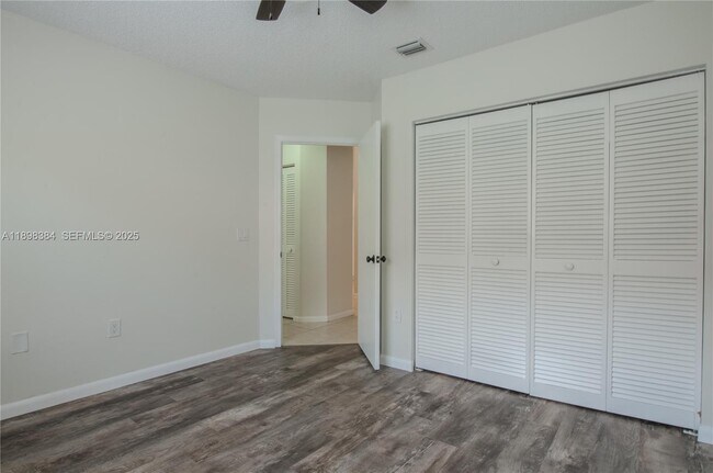 Building Photo - 7440 NW 65th Ln