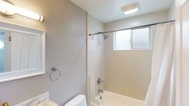 Building Photo - 501 Velasco Ave