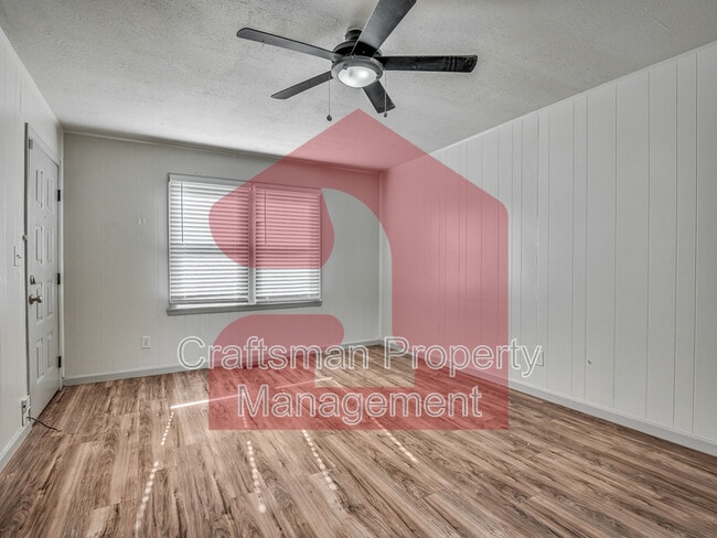 Building Photo - 3225 NW 33rd St