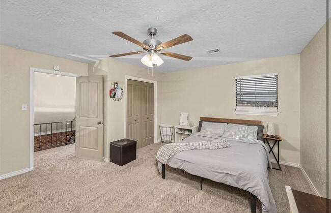 Building Photo - 6913 SW Beta Ave