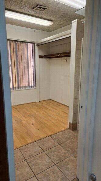 Building Photo - 8404 Pershing Dr