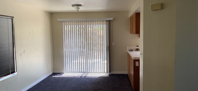 Building Photo - Beautiful Home in Desirable Rancho Cucamonga Neighborhood 3bed x 3bath with large back Yard