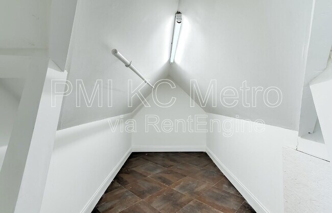 Building Photo - 8201 MO-9