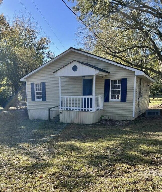 Building Photo - 8 Macks Dr