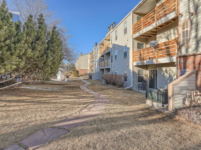 Building Photo - Move In Ready! November FREE. Denver's Per...