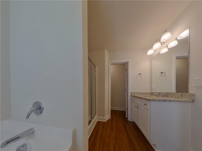 Building Photo - 4015 Evelyn View Ct