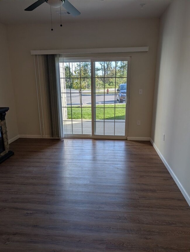 Building Photo - Charming 2BR Condo in Dardenne Prairie