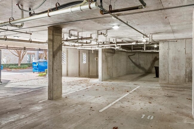 Building Photo - 15875 Spectrum Dr