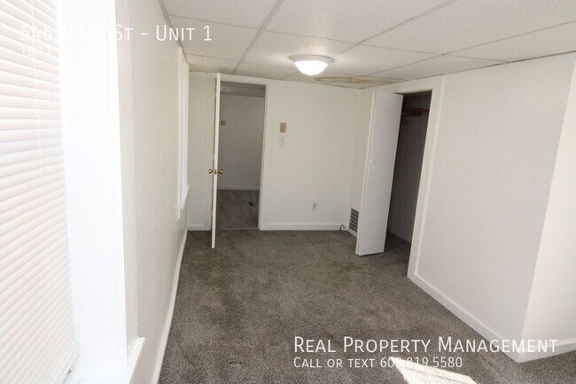 Building Photo - 546 Main St