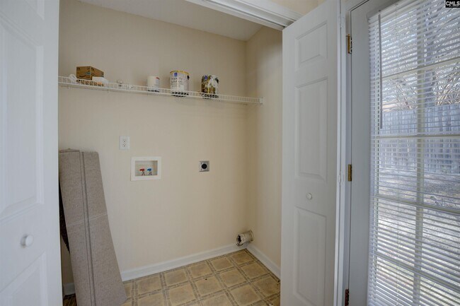 Building Photo - 226 Windsor Village Dr