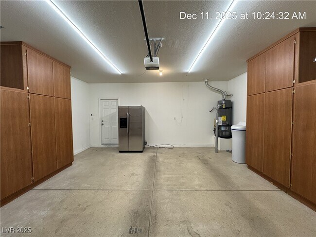 Building Photo - 8063 Kintori Jct St