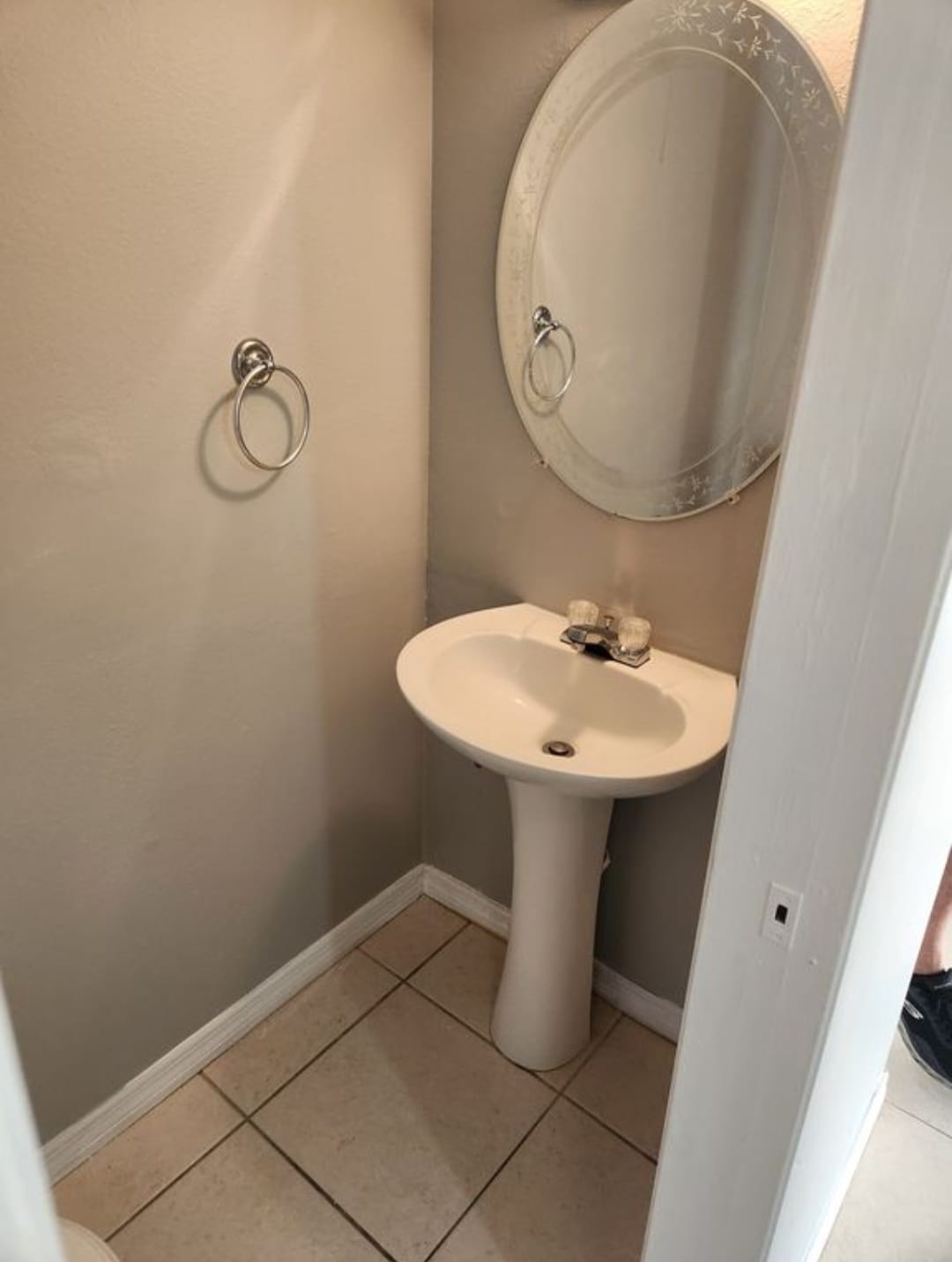 Building Photo - 8626 Cattail Dr