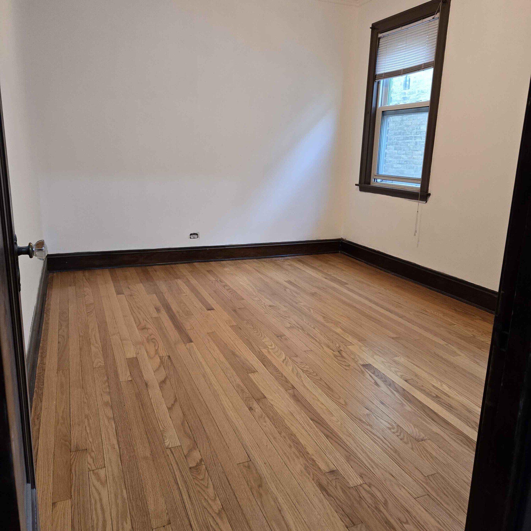 Building Photo - 6115 N Meade Ave