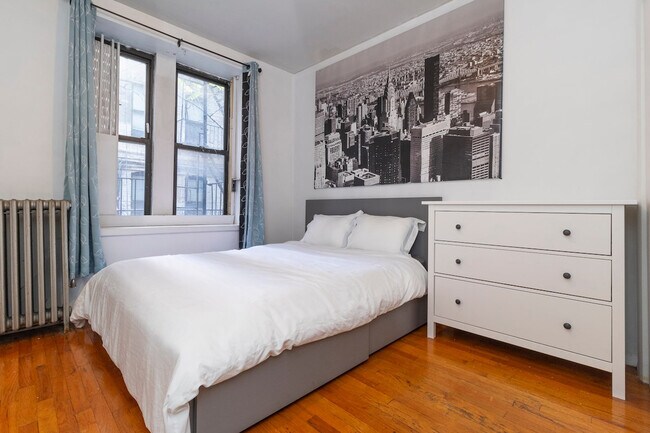 Building Photo - 1213 Park Ave