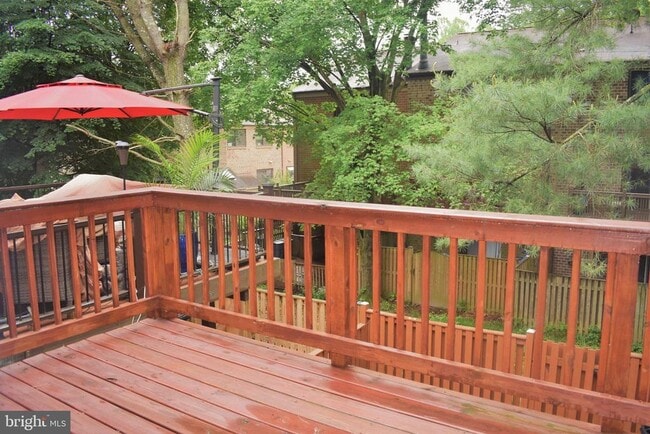 Building Photo - 8923 Skyrock Ct