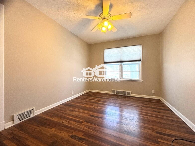 Building Photo - 1145 65th St