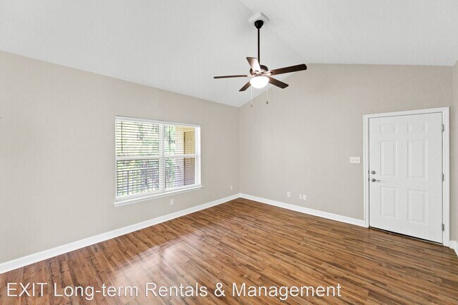 Building Photo - 2 br, 2 bath House - 1701 E. 1st Street Un...
