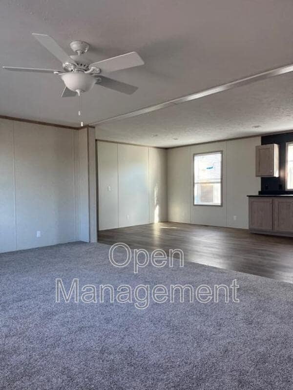 Building Photo - 2301 SW Oralabor Rd