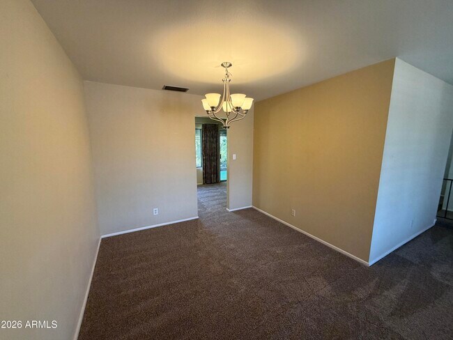 Building Photo - 1536 E Gemini Dr