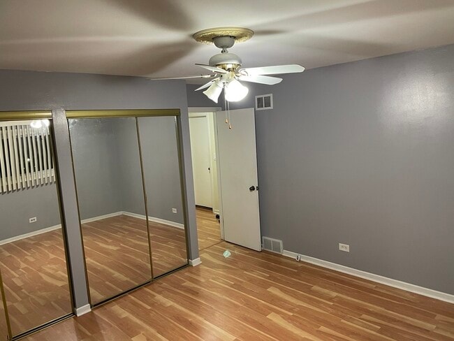 Building Photo - 9137 Barberry Ln