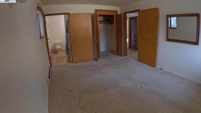 Building Photo - 9 Reservoir St