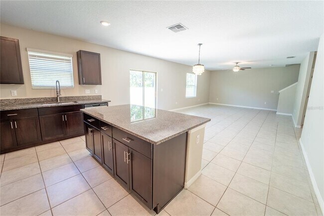 Building Photo - 1863 Moon Cactus Ct