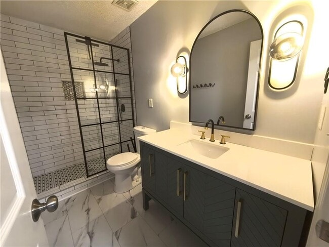 Building Photo - 2815 Priestcliff Dr SE