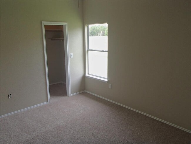 Building Photo - 503 Tablerock Cir