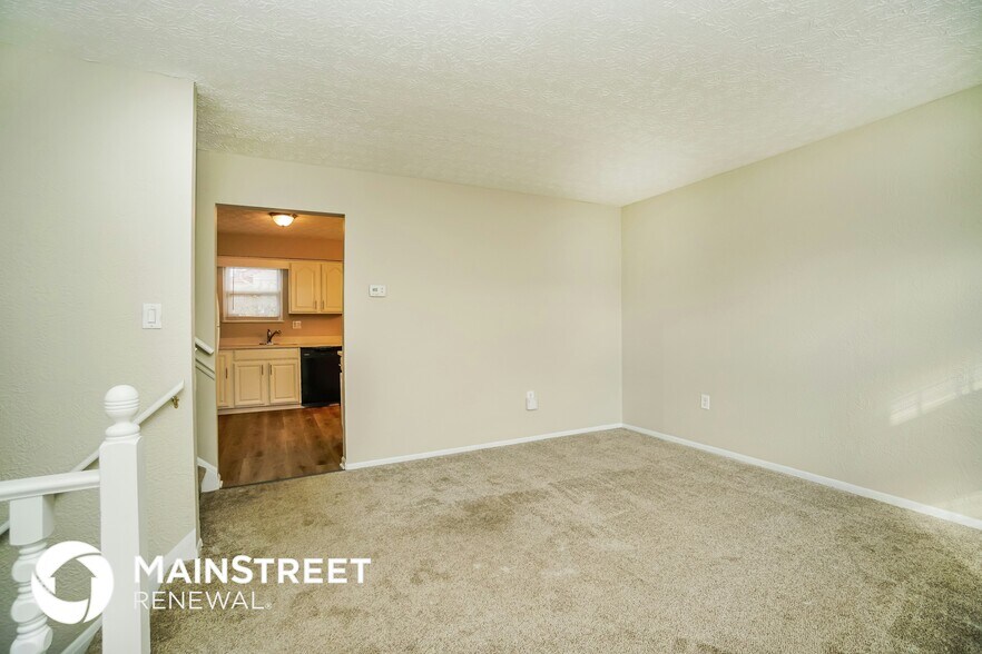 Building Photo - 2871 Yankee Doodle Dr