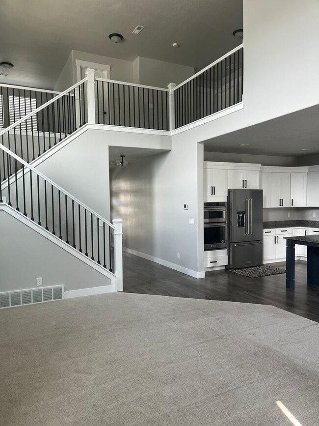 Building Photo - 4684 N Grandview Peak Dr