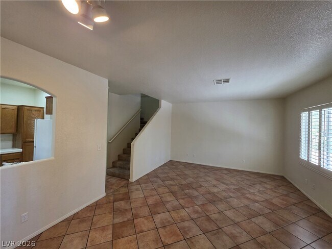 Building Photo - 10021 Via Toro Ave