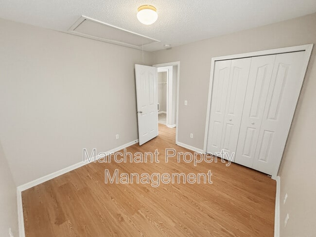 Building Photo - 776 Waterbrook Ln