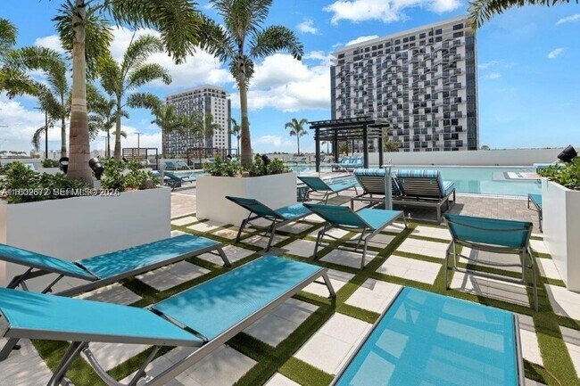 Building Photo - 5350 NW 84th Ave