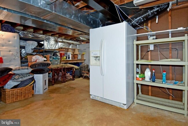 Building Photo - 6246 22nd Rd N