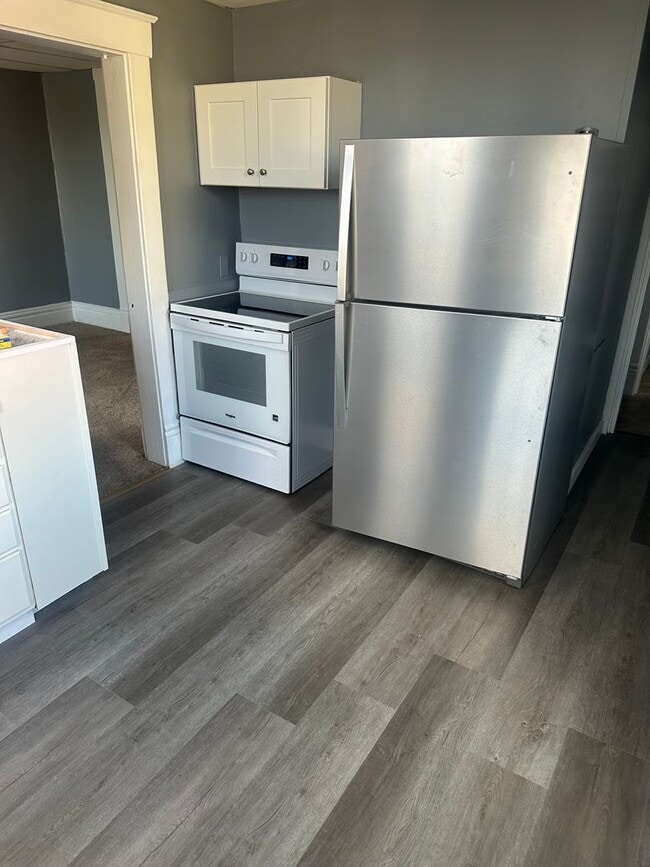 Building Photo - 208 McKinley St