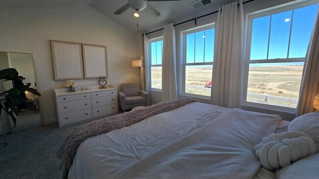 Building Photo - 7003 S Jordan Pkwy W