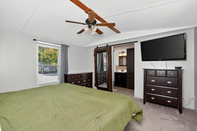 Building Photo - 9166 Porter Rd