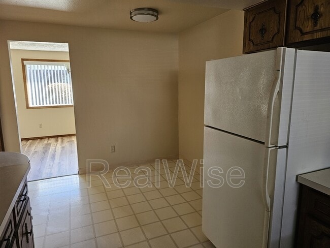 Building Photo - 11019 NW 33rd Ave