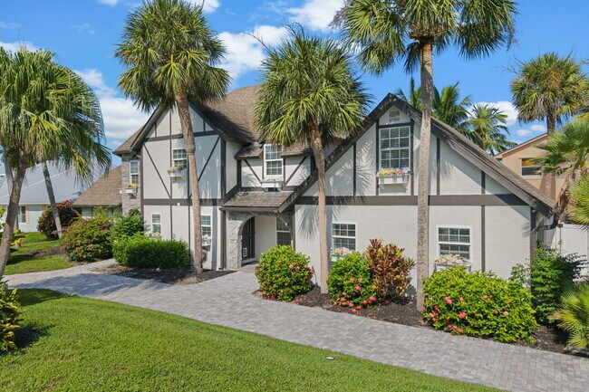 Building Photo - 121 Queen Eugenia Ct