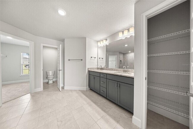 Building Photo - 4984 SW 91st PL