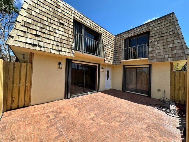 Building Photo - 97 Lake Arbor Dr