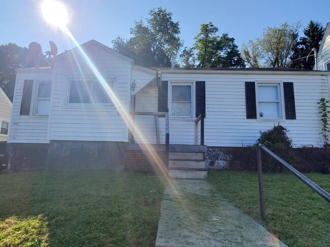 Building Photo - 817 Rockbridge St