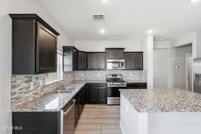 Building Photo - 3917 Desert Bluff Dr