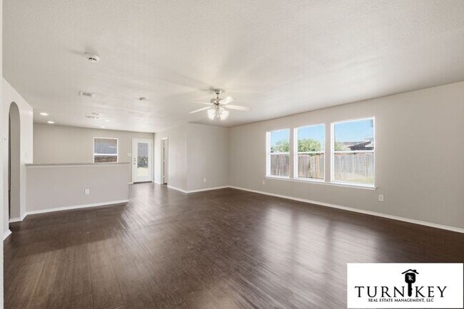 Building Photo - Available NOW in Haslet | 3BR/2BA with 2-Car Garage, Private Yard & Easy Access to 287 & I-35